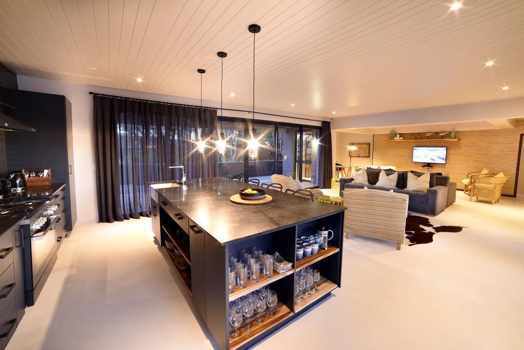 The Boat Shed By The Oyster Collection Villa Kenton on Sea Exterior photo